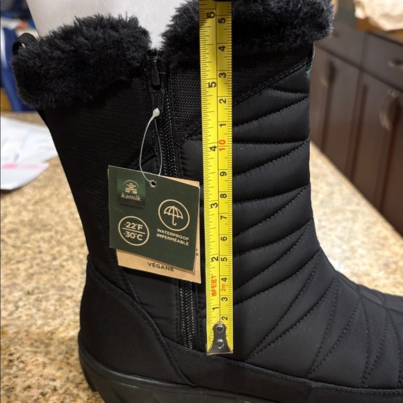 Kamik Women's Black Quilted Winter Boots Size 9W - Picture 7 of 9